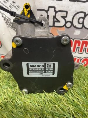 ✅ 2022 JEEP COMPASS POWER BRAKE BOOSTER BOMBA DE VÁCUO PN:05048401AB FABRICANTE DE EQUIPAMENTO ORIGINAL - Imagem 1 de 3