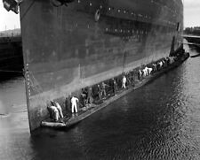 Cleaning the Hull of RMS Majestic 1922 Photo
