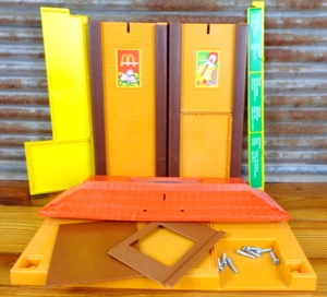 Barbie Loves McDonalds Playset Mattel 1982 Building Parts Only Very good cond. - Picture 1 of 12