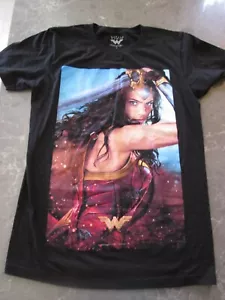 Wonder Woman Gal Gadot Small S T-Shirt Women's DC Movie Shirt - Picture 1 of 1