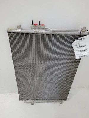 Condensador de aire acondicionado KIA SEDONA 2015-2018 3,3 L 97606A9001 15-18 Foto 1 de 4