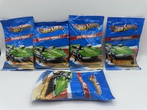 Zufällige Menge 5 2011 Hot Wheels Spielzeugauto Mystery Modelle ungeöffnete Packungen brandneu - Bild 1 von 8