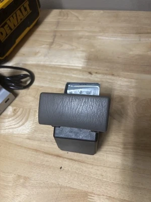 TOYOTA TUNDRA SEQUOIA 00-06 Ash Tray Ashtray  2000 2001 2002 2003 2004 2005 2006 - Image 1 of 3