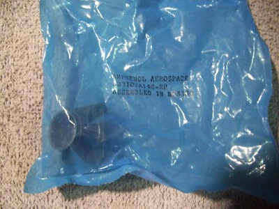 MS3102A14S-2P Amphenol I/O Conn Cylindrical Circular PIN 4 POS Solder ST Box Mou - Image 1 of 2