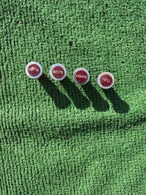 1967 - 1969 ? Ford Thunderbird Cougar Mustang ? small safety control lights 1968 Foto 1 de 4