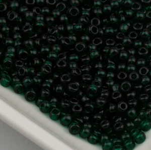 Toho Seed Beads 8/0 Dark Emerald Green Transparent 15g #939 10642178 - Picture 1 of 1