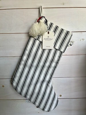 Nuevo Hogar y Mano Magnolia Blanco con Rayas Verdes Medias y Borla de Navidad Foto 1 de 4