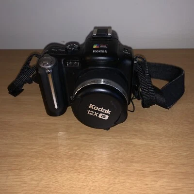 Kodak EasyShare P850 5.1MP Digital Camera - Black Not Tested No Charger - Image 1 of 4