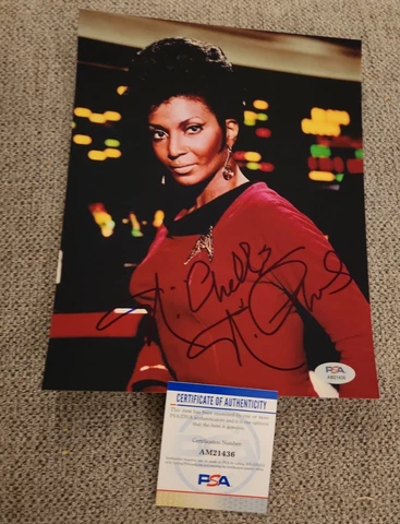 NICHELLE NICHOLS SIGNED 8X10 PHOTO STAR TREK NYOTA UHURA PSA/DNA CERT #AM21436 Cover