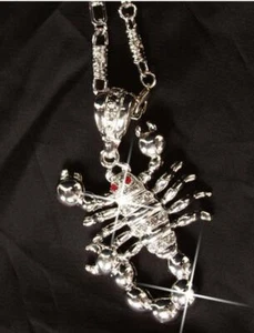 COLLAR COLGANTE ESCORPIÓN CON CRISTALES DE DIAMANTES DE IMITACIÓN Unisex Joyería Hip Hop Nuevo - Imagen 1 de 1