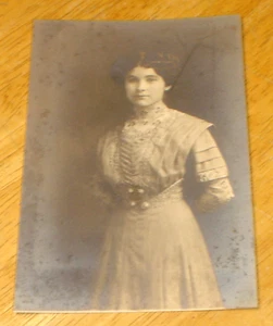 Antique Beautiful Young Lady / Woman Black & White Photo 4-1/4" x 6-1/4" - Picture 1 of 2