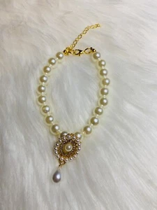 Cute Pet Dog Cat Pearl Collar Fancy Crystal Jewellery Dogs Necklace Size S - Picture 1 of 3