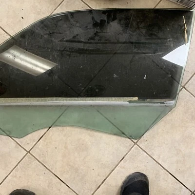 2005 - 2010 CHRYSLER 300 DOOR WINDOW GLASS DRIVER LEFT SIDE LH FRONT 43R000263 - Image 1 of 4