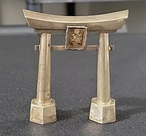 Vintage Sterling Silver Torii Shinto Gate Form Salt Shaker Japanese - Picture 1 of 13
