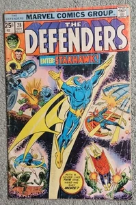 The Defenders #28 (Marvel Comics October 1975) - Picture 1 of 2