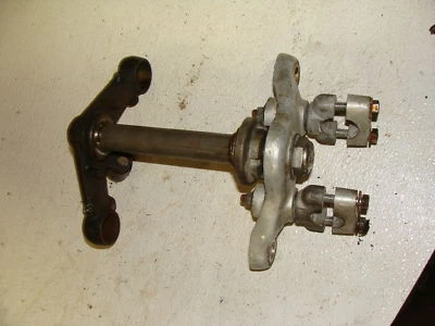 1968 Honda CD175 CD 175 CB CA H197 ÁRVORE TRIPLA - Imagem 1 de 3