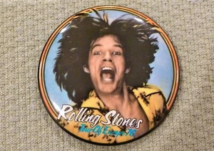 1976 The Rolling Stones "TOUR OF EUROPE 76" Button Pinback Pin Badge Mick Jagger - Picture 1 of 7