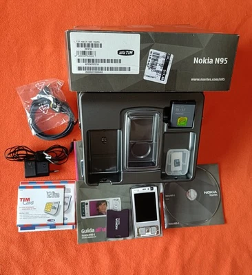 CELLULARE NOKIA N95-1 N95 ORIGINALE VINTAGE COMPLETO DA COLLEZIONE IMMACOLATO - Immagine 1 di 4