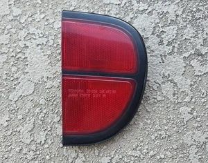 90 - 91  TOYOTA  CELICA  COUPE  CONVERTIBLE  OEM  RIGHT  REAR  SIDE MARKER LIGHT - Picture 1 of 3
