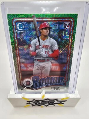 2024 Bowman - Mega Box Chrome Rookie of the Year Favorites #ROY4 Noelvi Marte - Image 1 of 2