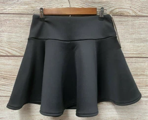 Under Armour Skirt Womens Size Large Black Loose Fit Performance Poof Skirt New - Picture 1 of 5