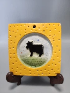 Vintage Small Wall Hanging Cow Plaque from 1982 4 1/4" Square - Picture 1 of 10