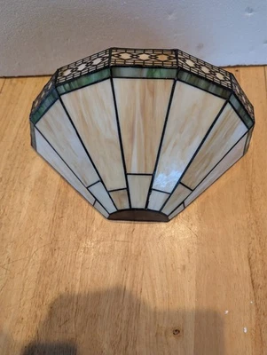 VTG 2002 Spectrum Leaded Stained Glass 13" Mission Style Wall Sconce Light - Image 1 of 4
