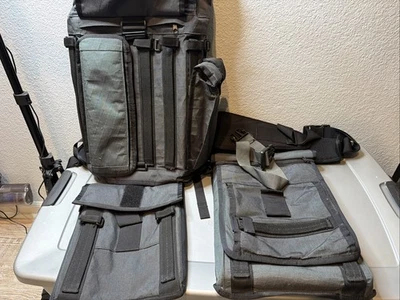 Mission Workshop R6 Arkiv Field Pack 20L Gray VX with accessories - Image 1 of 4