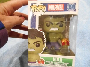 NEW Pop FUNKO MARVEL HULK CHRISTMAS FUNKO #398 Wall - Picture 1 of 4
