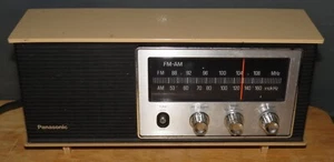 Vintage Panasonic Transistor Radio Am/Fm - 1972? - Model 6283 - Picture 1 of 7