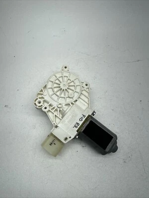 Motor regulador ventana puerta trasera derecha BMW 528i 535i 550i F10 2011-201 usado OEM Foto 1 de 4