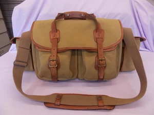 Billingham 550 Camera bag With side pockets and strap. - Picture 1 of 7