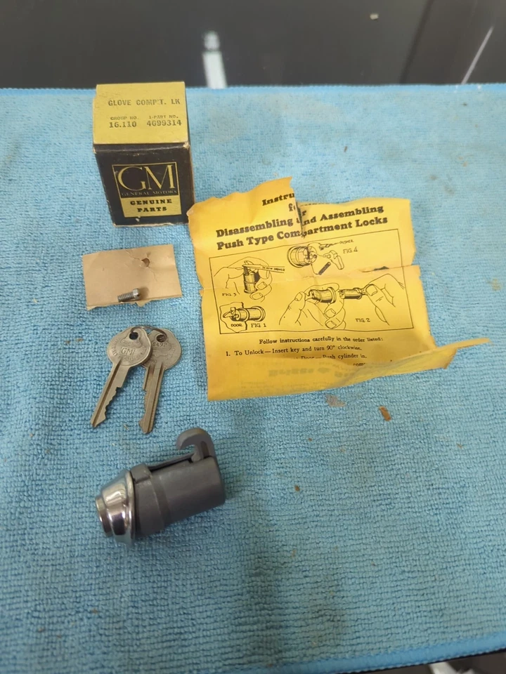 Conjunto de bloqueo de compartimento de guantera para camioneta Chevrolet GM 1940-1954 4099314 NUEVO DE STOCK  Foto 1 de 4
