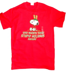 Gildan Men's Size S Red Snoopy Peanuts T Shirt Christmas cotton Short Sleeve New - Picture 1 of 3