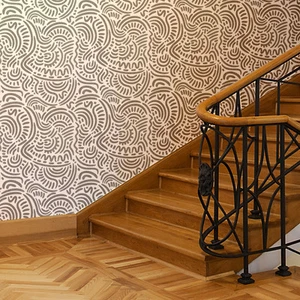 Plantilla de pared étnica grande Elroy para hágalo usted mismo, aspecto de papel tapiz y decoración fácil del hogar - Imagen 1 de 4