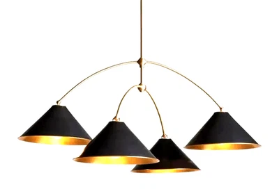 Итальянская современная конусообразная люстра середины века на 4 лампы — кулон-спутник ручной работы - Изображение 1 из 4