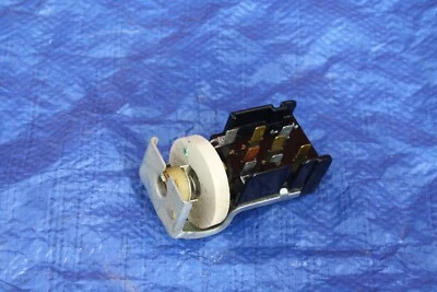 NOS FORD HEADLIGHT SWITCH Fits 65 66 68 - 76 FORD Ranchero C5AZ-11654 - Image 1 of 4