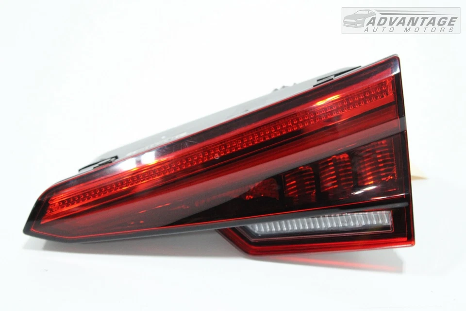 AUDI A4 QUATTRO 2017-2019 LUZ TRASERA DERECHA INTERIOR LUZ LUZ OEM Foto 1 de 4