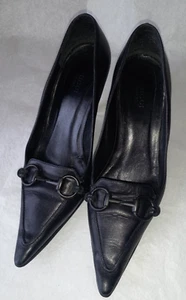 GUCCI ITALY BLACK LEATHER HORSEBIT PUMPS SHOES SIZE 7.5 B - Picture 1 of 18