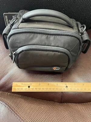 LowePro CLIPS 110 Digital Video CAMERA BAG in Back - NWT - Image 1 of 4