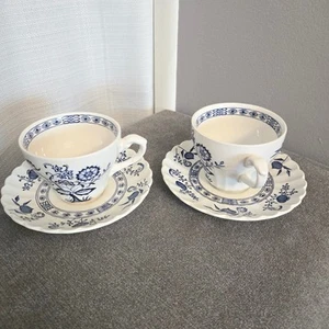 Vtg White Blue Onion Tea Cup Saucer Sets Nordic Classic England READ - Picture 1 of 11