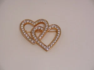 Vintage Roman Rhinestones Double Heart Brooch Clear Gold Tone Scarf Pin Marked - Picture 1 of 2