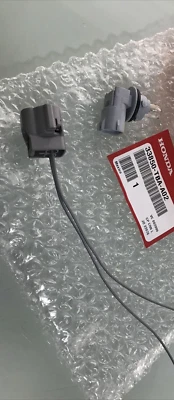 GENUINE 16-21 Honda Civic front side marker socket, bulb, and pigtail - Image 1 of 3