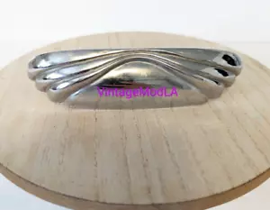 Vintage Art Deco Revival Chrome Shell Clam Drawer Pull Silver - Picture 1 of 8
