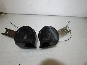 Jeep Cherokee XJ Pre-Facelift twin warning buzzer horn sounder horns - Picture 1 of 6