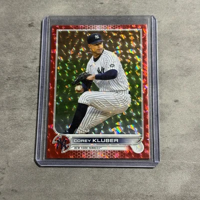 Corey Kluber 2022 Topps #69 红色裂纹全息箔 /199 — 第 1/2 张图片