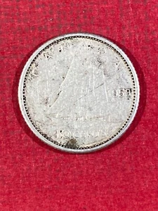 1959 Canada 10 Cent Silver Coin Circulated - Picture 1 of 2