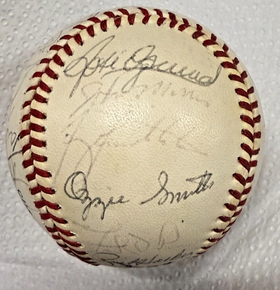St Louis Cardinals 1991 Team Signed Baseball HOF Ozzie Smith, Cris Carpenter, - Image 1 of 4