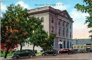 Post Office Devil's Lake North Dakota Linen Postcard - Picture 1 of 2