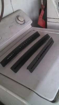 1994-1997 NISSAN PICKUP D21 HARDBODY 2.4L DASH DEFROST VENTS SET OF THREE - Image 1 of 3